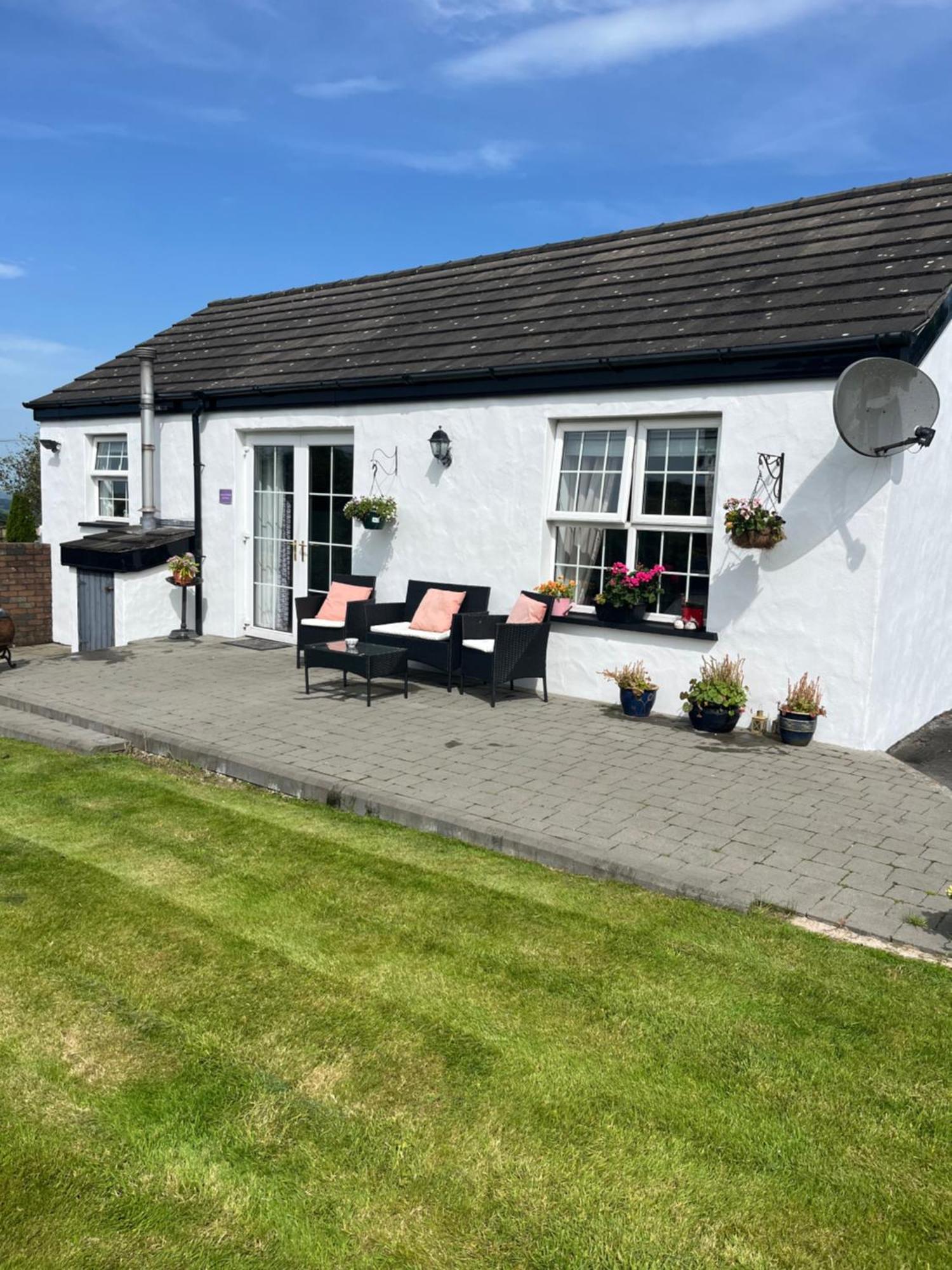 Villa Gateway To The Glens à Ballymena Extérieur photo